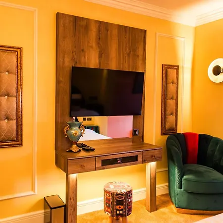 Domo Boutique Hotel 5*