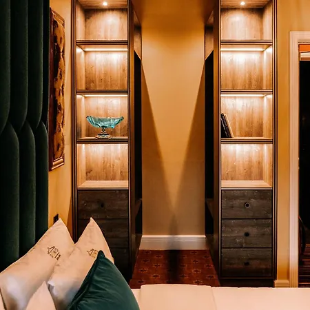 Domo Boutique Hotel 5*